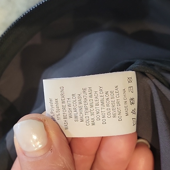 ZYIA ACTIVE FOREST CAMO ZIPPER HOODIE JACKET. - Picture 9 of 12